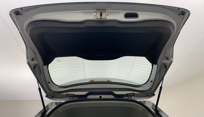2018 Maruti Vitara Brezza ZDI, Diesel, Manual, 58,869 km, Boot Door Open