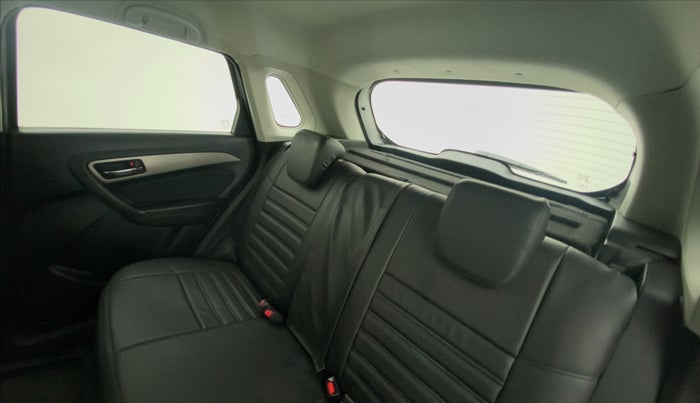 2018 Maruti Vitara Brezza ZDI, Diesel, Manual, 58,869 km, Right Side Rear Door Cabin