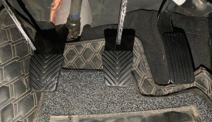 2023 KIA SELTOS HTX PETROL 1.5, Petrol, Manual, 39,079 km, Pedals