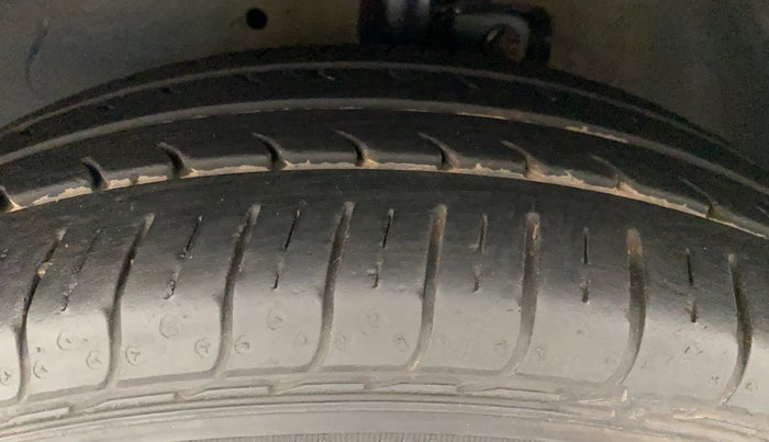 2018 Maruti Celerio ZXI AMT (O), Petrol, Automatic, 80,597 km, Left Front Tyre Tread