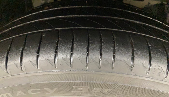 2018 Honda BR-V 1.5L I- DTEC VX, Diesel, Manual, 1,09,755 km, Right Front Tyre Tread