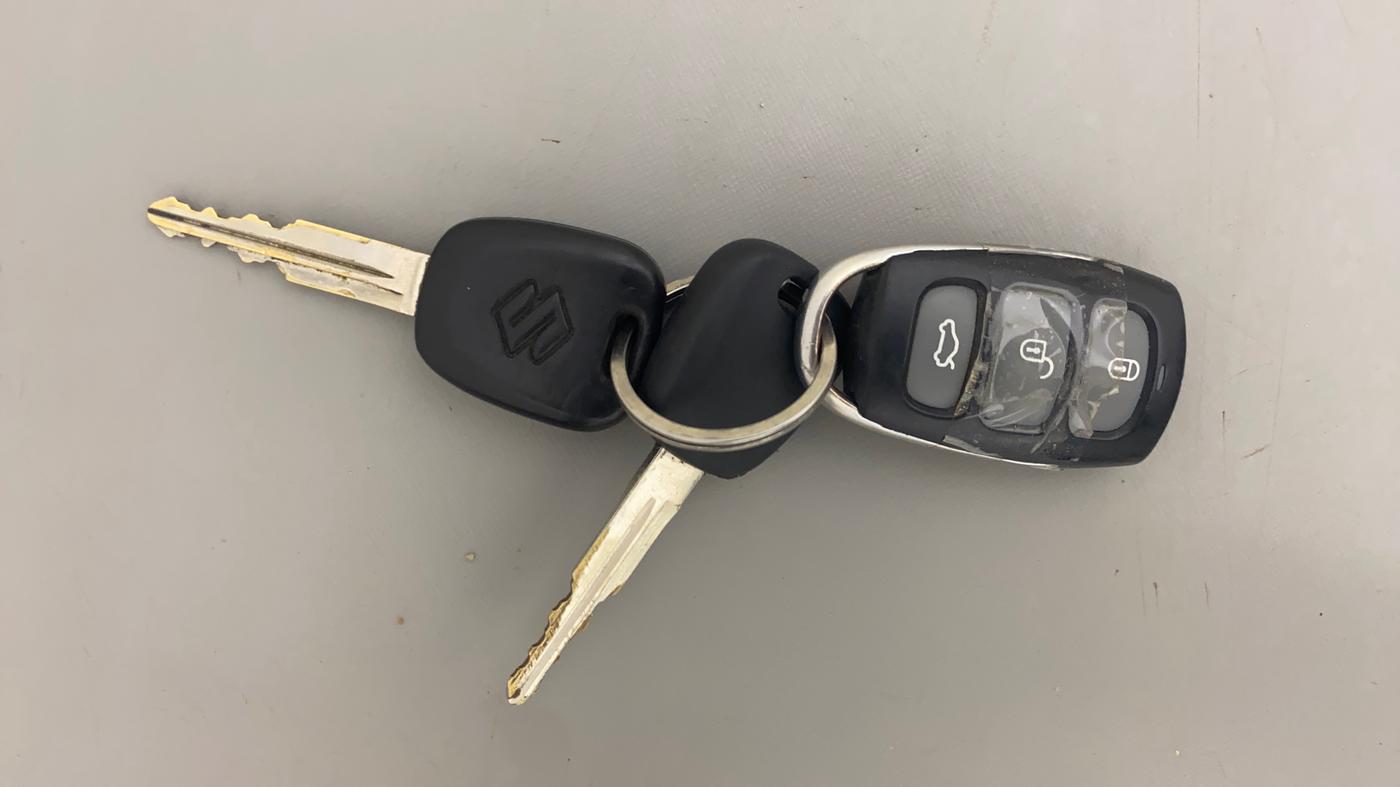 2018 Maruti Alto 800 LXI, Petrol, Manual, 52,429 km, Key Close Up