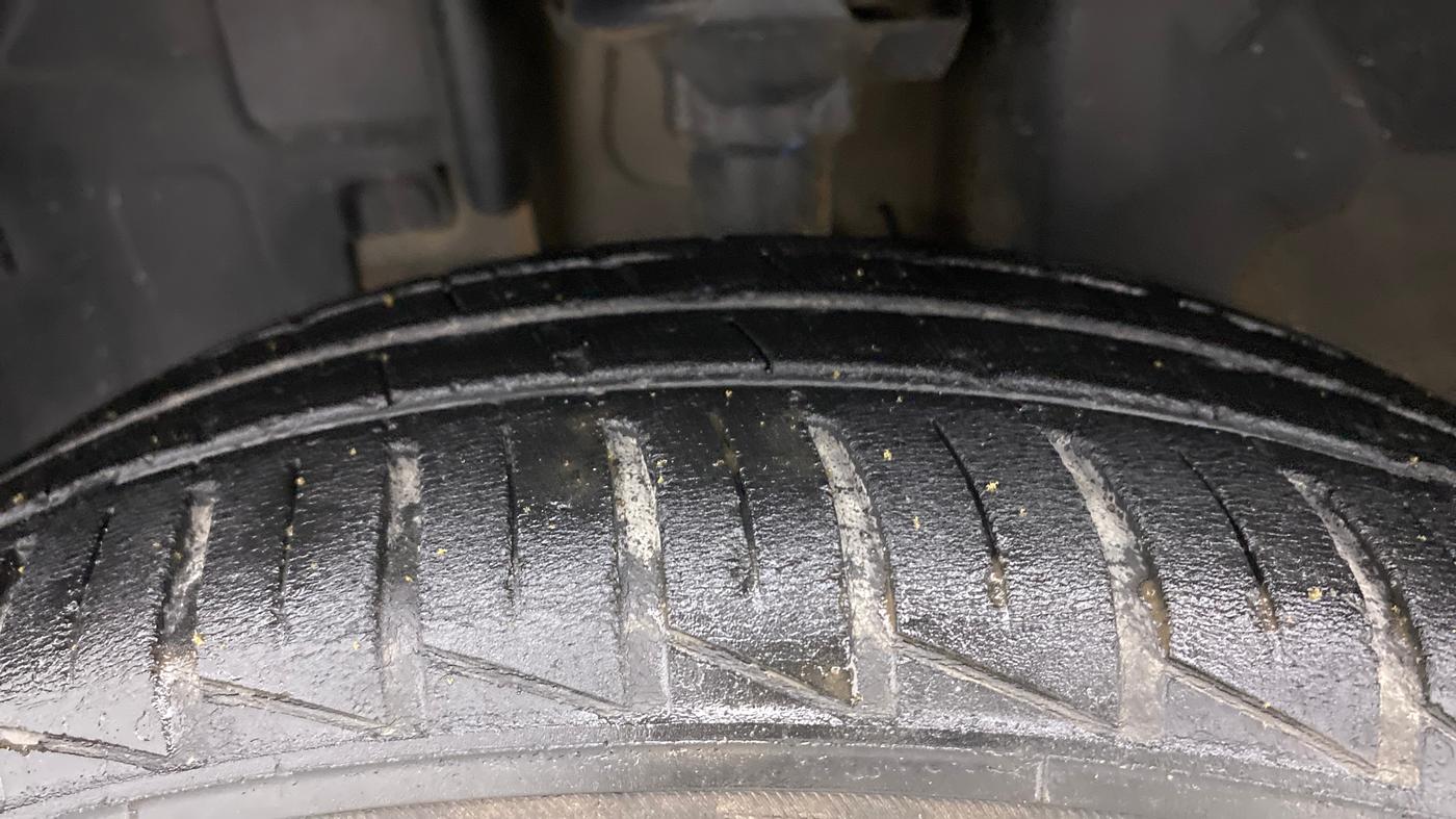 2020 Renault Kwid RXT 0.8, Petrol, Manual, 66,696 km, Left Front Tyre Tread