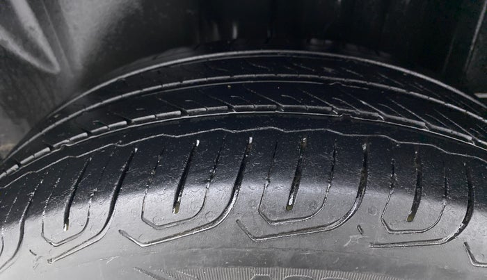 2018 Skoda Rapid 1.5 TDI MT AMBITION, Diesel, Manual, 94,579 km, Left Rear Tyre Tread