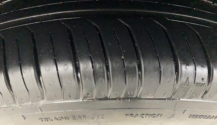 2024 Renault TRIBER RXZ, Petrol, Manual, 5,354 km, Right Rear Tyre Tread