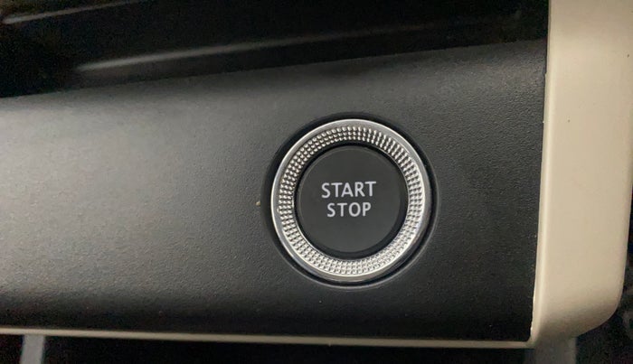 2024 Renault TRIBER RXZ, Petrol, Manual, 5,354 km, Keyless Start/ Stop Button