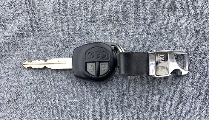 2017 Maruti IGNIS DELTA 1.2 K12 AMT, CNG, Automatic, 68,705 km, Key Close Up