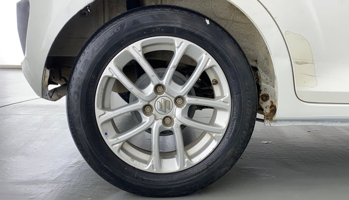 2017 Maruti IGNIS DELTA 1.2 K12 AMT, CNG, Automatic, 68,705 km, Right Rear Wheel