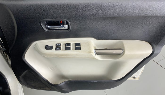 2017 Maruti IGNIS DELTA 1.2 K12 AMT, CNG, Automatic, 68,705 km, Driver Side Door Panels Control