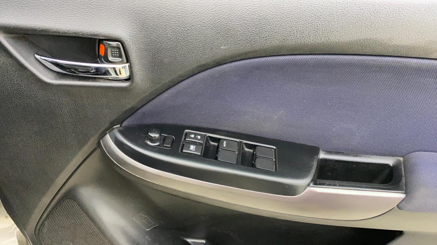 2019 Toyota Glanza V, Petrol, Manual, 64,808 km, Driver Side Door Panels Control