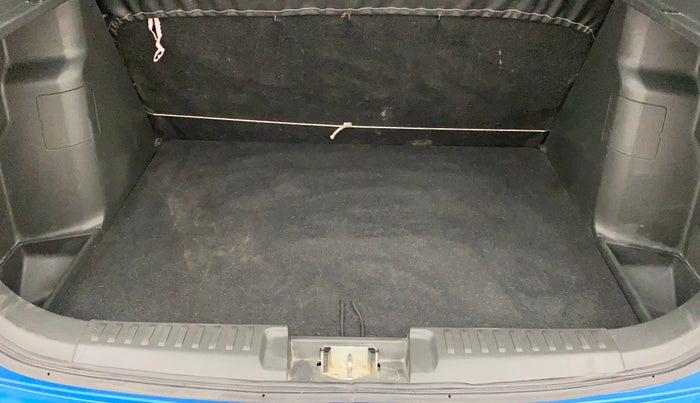 2017 Maruti Vitara Brezza VDI, Diesel, Manual, 96,567 km, Boot Inside