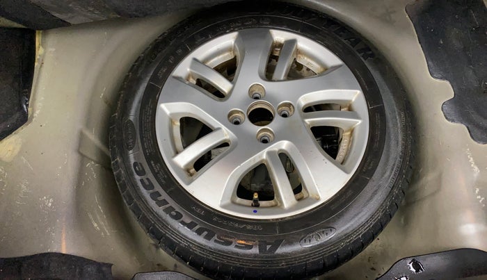 2014 Maruti Swift Dzire ZXI, Petrol, Manual, 1,00,618 km, Spare Tyre