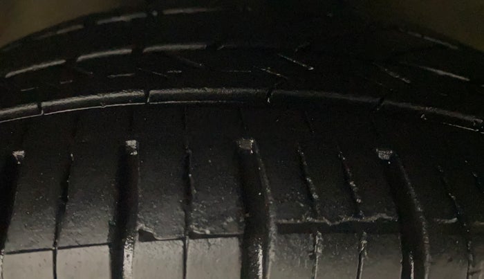 2019 Maruti Celerio VXI (O), Petrol, Manual, 38,105 km, Right Front Tyre Tread