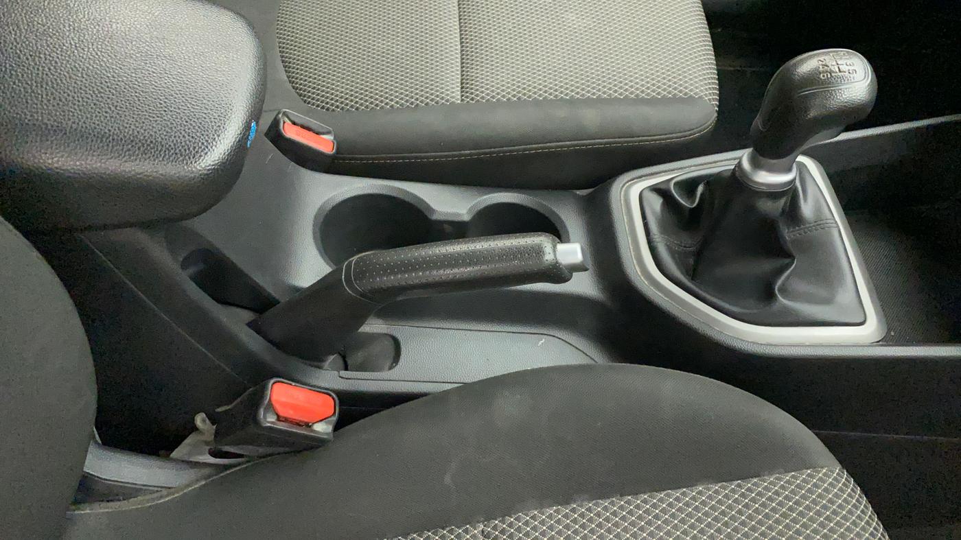 2017 Hyundai Creta E 1.6 PETROL, Petrol, Manual, 42,305 km, Gear Lever