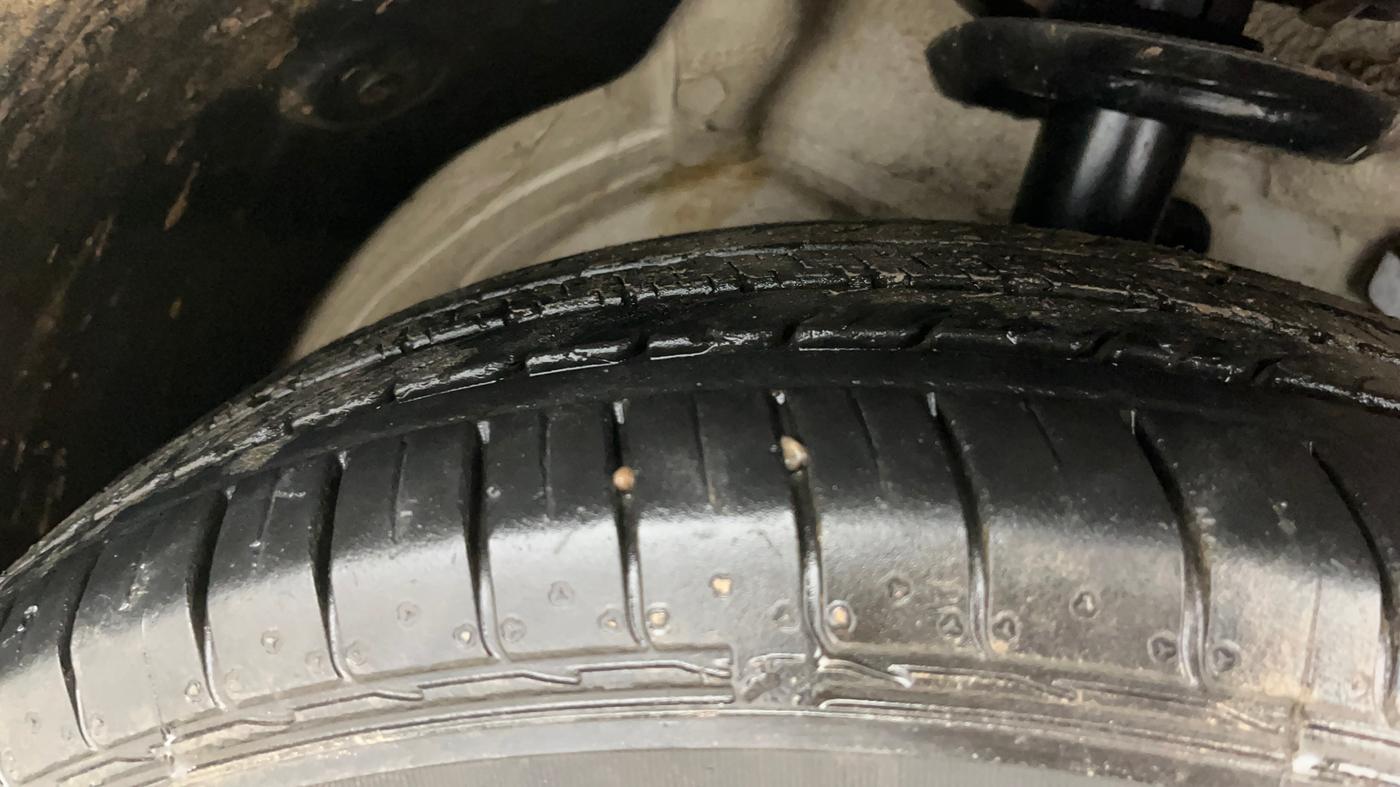 2020 MG HECTOR SHARP 1.5 DCT PETROL, Petrol, Automatic, 59,261 km, Right Front Tyre Tread