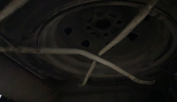 2022 Maruti Eeco 5 STR AC (O), Petrol, Manual, 26,571 km, Spare Tyre