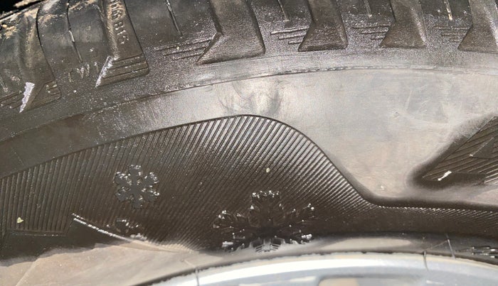 2022 Maruti Ciaz DELTA 1.5 SHVS MT PETROL, Petrol, Manual, 69,755 km, Left Rear Tyre Tread