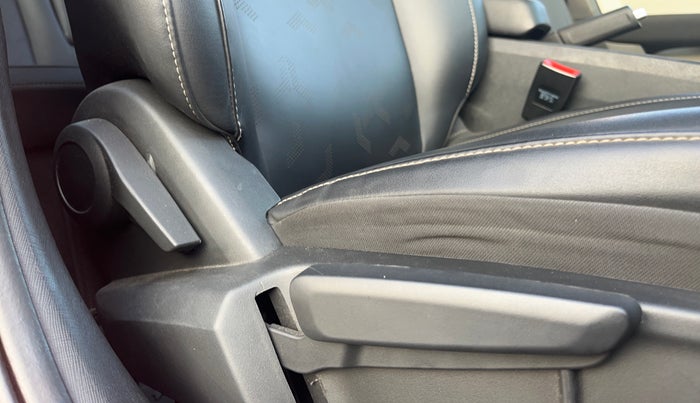 2021 Tata ALTROZ XZ PLUS DIESEL, Diesel, Manual, 89,664 km, Driver Side Adjustment Panel