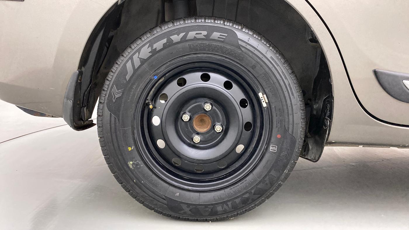 2021 Maruti Dzire VXI, Petrol, Manual, 53,059 km, Right Rear Wheel