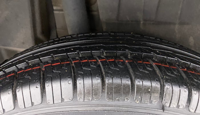 2021 Maruti Dzire VXI, Petrol, Manual, 53,059 km, Right Rear Tyre Tread