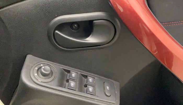 2017 Renault Duster RXS CVT, Petrol, Automatic, 61,503 km, Driver Side Door Panels Control