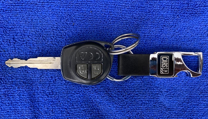 2018 Maruti IGNIS DELTA 1.2, Petrol, Manual, 13,555 km, Key Close Up