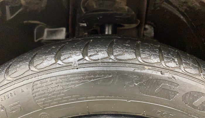 2019 Tata Tiago XZ PLUS PETROL, Petrol, Manual, 27,915 km, Left Front Tyre Tread