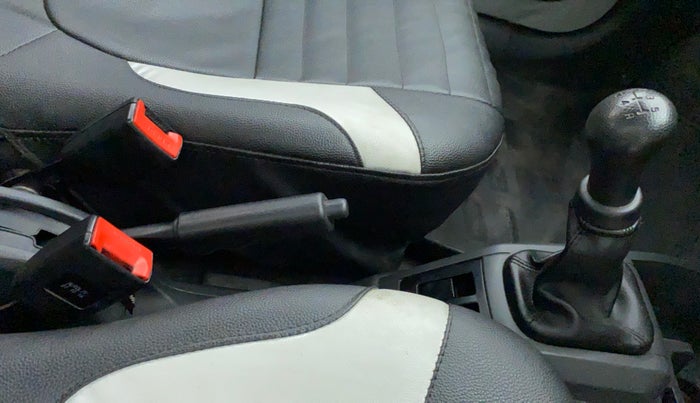 2016 Maruti Alto 800 LXI, Petrol, Manual, 27,335 km, Gear Lever