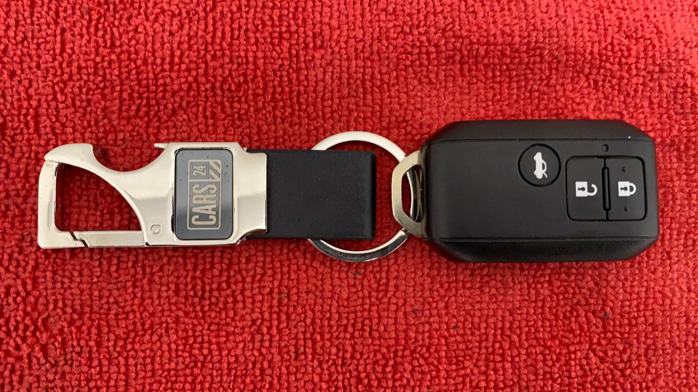 2022 Maruti Dzire ZXI CNG, CNG, Manual, 4,068 km, Key Close Up