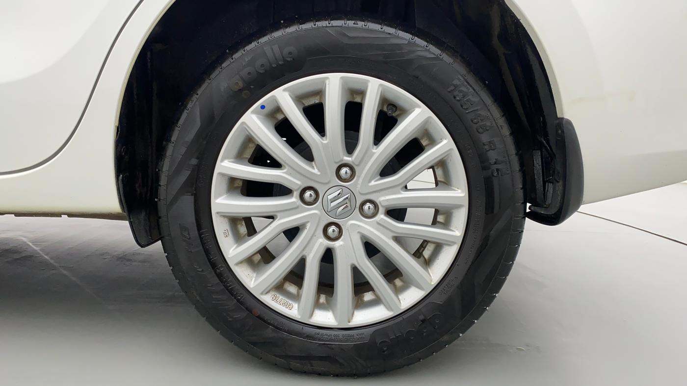 2022 Maruti Dzire ZXI CNG, CNG, Manual, 4,068 km, Left Rear Wheel