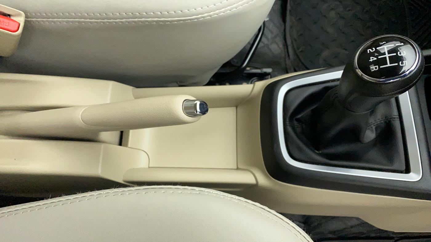 2022 Maruti Dzire ZXI CNG, CNG, Manual, 4,068 km, Gear Lever