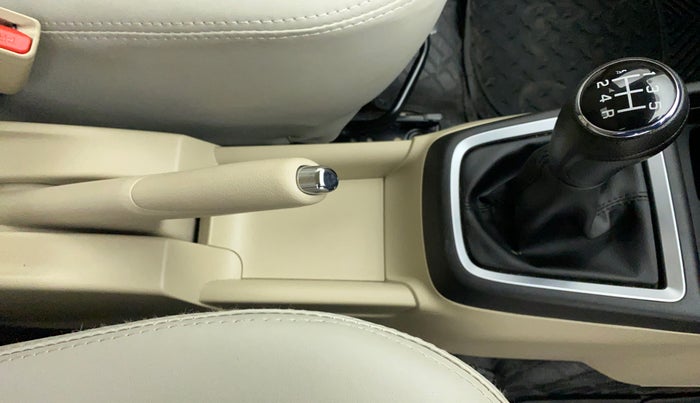 2022 Maruti Dzire ZXI CNG, CNG, Manual, 4,068 km, Gear Lever