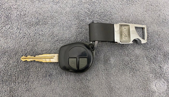 2012 Maruti Swift VXI, Petrol, Manual, 79,156 km, Key Close Up