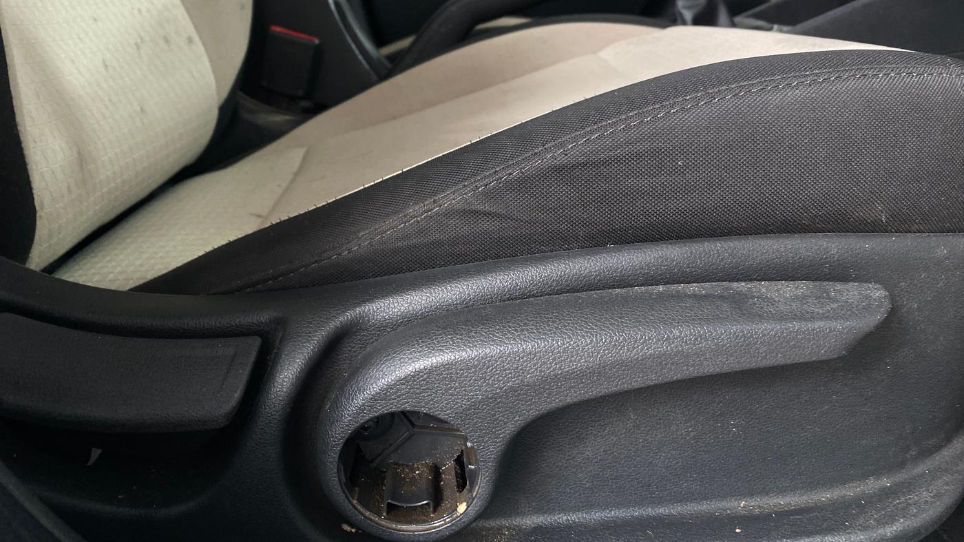 2018 Hyundai Verna 1.6 EX CRDI, Diesel, Manual, 80,426 km, Driver Side Adjustment Panel