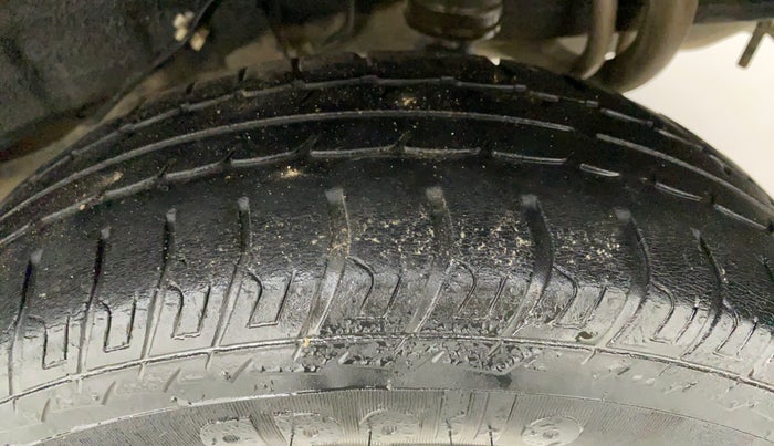 2018 Datsun Go A EPS, Petrol, Manual, 35,700 km, Left Rear Tyre Tread