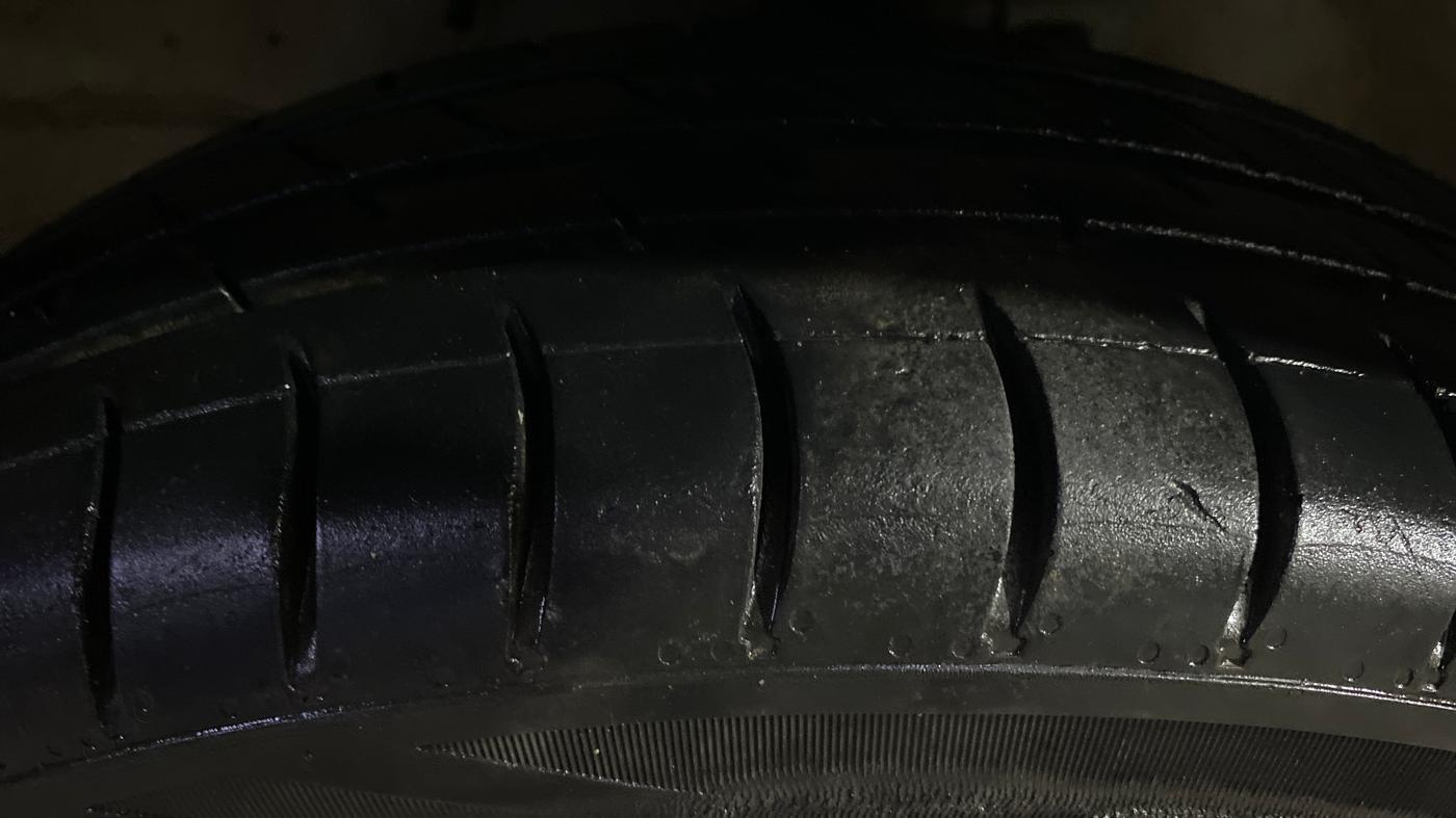 2018 Maruti Wagon R 1.0 VXI OPT, Petrol, Manual, 49,238 km, Left Front Tyre Tread