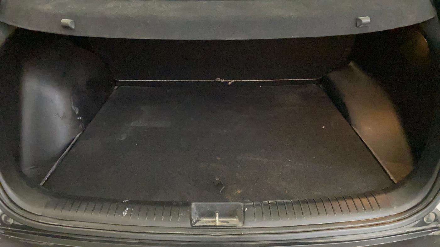 2018 Hyundai Creta SX (O) 1.6 PETROL, Petrol, Manual, 86,669 km, Boot Inside