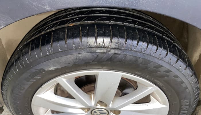 2016 Volkswagen Ameo HIGHLINE DSG 1.5 DIESEL , Diesel, Automatic, 56,857 km, Left Front Tyre Tread