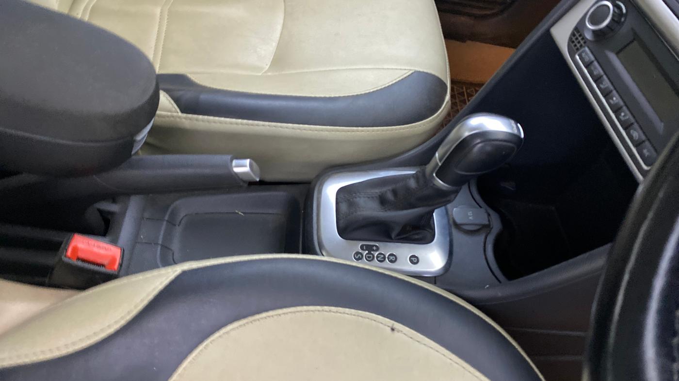 2016 Volkswagen Ameo HIGHLINE DSG 1.5 DIESEL , Diesel, Automatic, 56,857 km, Gear Lever