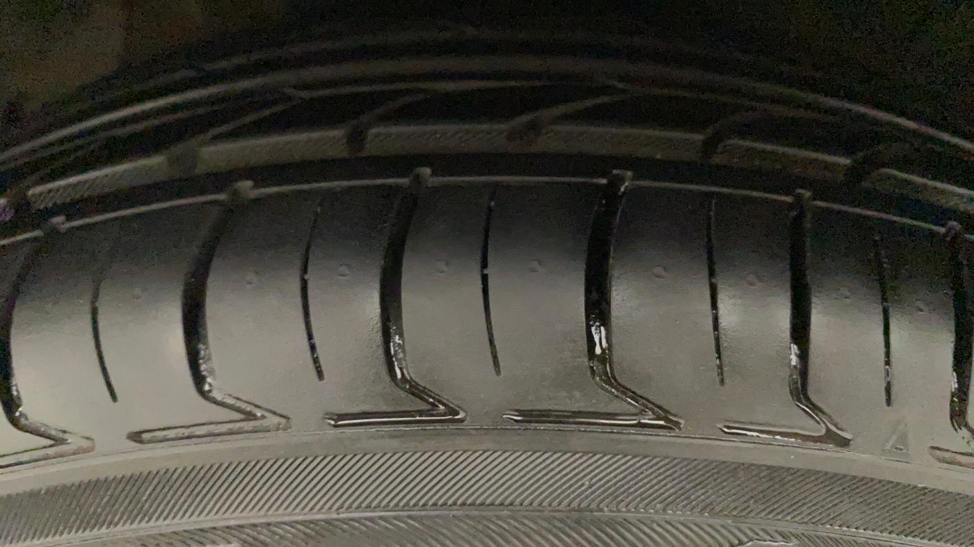 2014 Hyundai Xcent S AT 1.2 (O), Petrol, Automatic, 22,292 km, Left Front Tyre Tread