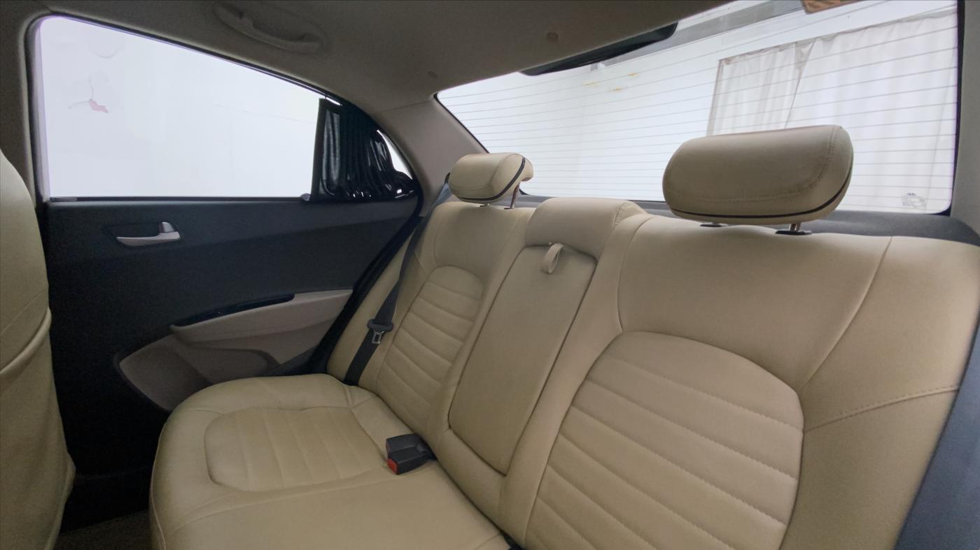 2014 Hyundai Xcent S AT 1.2 (O), Petrol, Automatic, 22,292 km, Right Side Rear Door Cabin