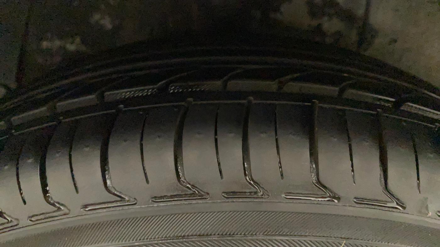 2014 Hyundai Xcent S AT 1.2 (O), Petrol, Automatic, 22,292 km, Right Rear Tyre Tread