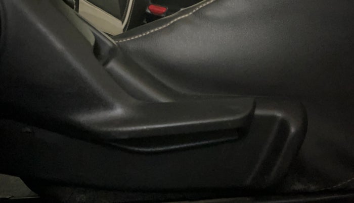 2018 Maruti Baleno DELTA PETROL 1.2, Petrol, Manual, 70,303 km, Driver Side Adjustment Panel