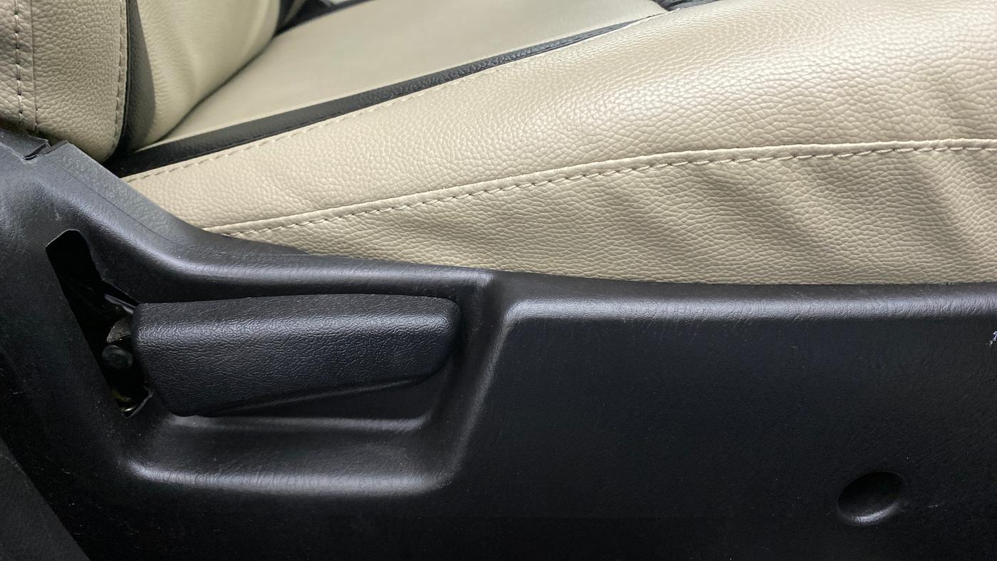 2019 Maruti Alto LXI, Petrol, Manual, 12,182 km, Driver Side Adjustment Panel