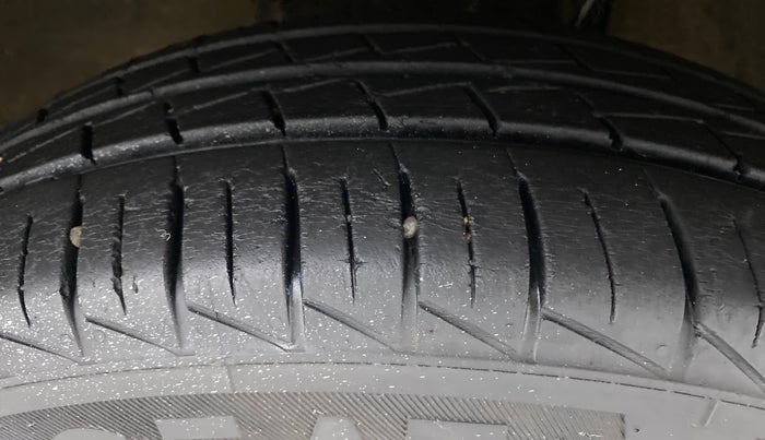 2019 Maruti Alto LXI, Petrol, Manual, 12,182 km, Right Front Tyre Tread