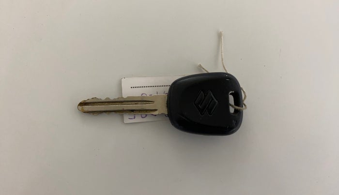 2017 Maruti Alto 800 LXI, Petrol, Manual, 29,561 km, Key Close Up