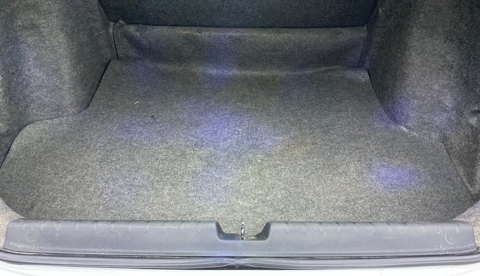 2015 Honda City VX CVT PETROL, Petrol, Automatic, 61,624 km, Boot Inside