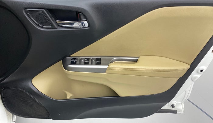 2015 Honda City VX CVT PETROL, Petrol, Automatic, 61,624 km, Driver Side Door Panels Control