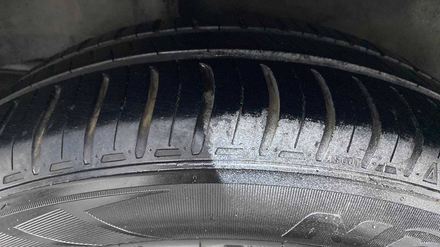 2015 Honda City VX CVT PETROL, Petrol, Automatic, 61,624 km, Right Rear Tyre Tread