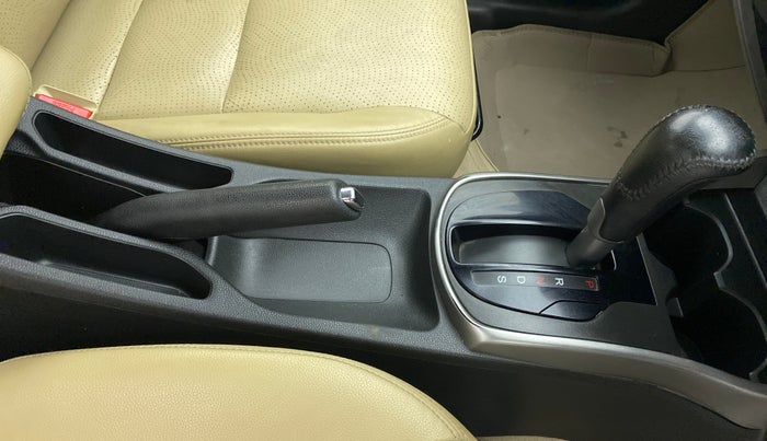 2015 Honda City VX CVT PETROL, Petrol, Automatic, 61,624 km, Gear Lever
